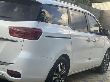Kia: Kia Carnival: 2018 г., 2.2 л, Автомат, Дизель, Минивэн — 9