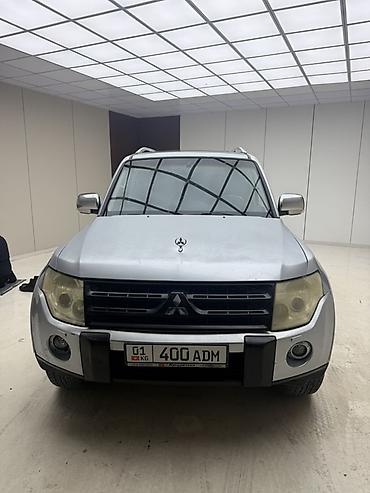 Mitsubishi Pajero: 2009 г., 3 л, Автомат, Бензин, Внедорожник at lalafo.kg Mitsubishi Pajero: 2009 г., 3 л, Автомат, Бензин, Внедорожник
