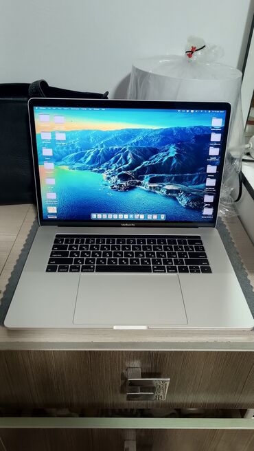 повербанк на ноутбук: Ноутбук, Apple, 16 ГБ ОЭТ, 15 ", Жумуш, окуу үчүн