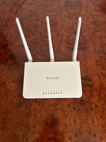 tenda internet: Tenda router f3 3 antena 4 port lan ve wan girişi var 10 gün işlənib