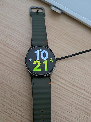 lil solid 2 plus: Ağıllı saat – dairəvi AMOLED ekranlı, yaşıl rəngli silikon qayışla — 2