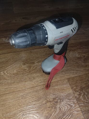 Шуруповерты: Продам оптом 2 старых моделей б/у шуруповёртов, они рабочие только у — 10
