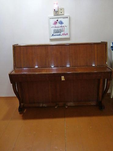 ucuz sintizator: Şəki şəhərində təcili olaraq qəhvəyi rəngli, əyməayaq "Suita" pianosu — 1