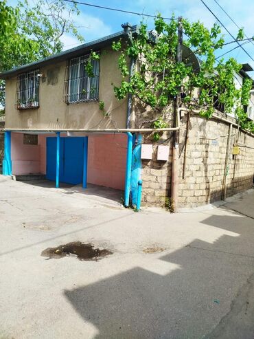 xacmazda ev satisi: 3 otaqlı, 110 kv. m, Orta təmir