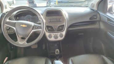 Chevrolet: Chevrolet Spark: 2016 г., 1 л, Вариатор, Бензин, Хэтчбэк — 7