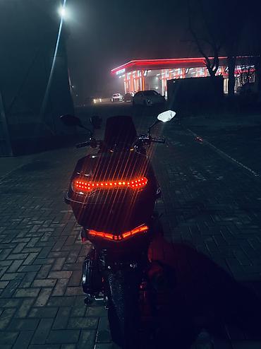 Скутеры: Макси-скутер 150 куб. см, Б/у — 3