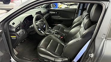 Hyundai: Hyundai Veloster: 2019 г., 2 л, Механика, Бензин, Хэтчбэк — 5