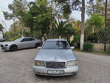 sedan avtomobil: Mercedes-Benz C 250: 2.5 l | 1994 il Sedan — 3