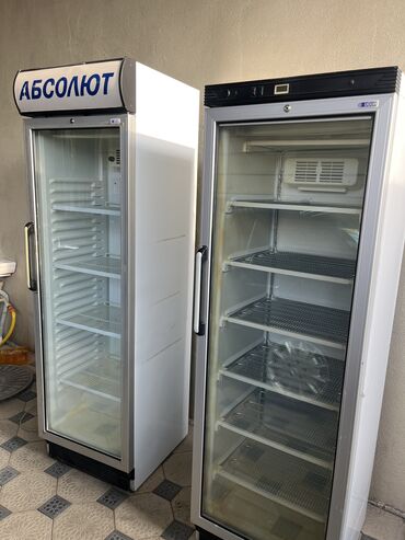 мастер по ремонту велосипедов: Витринный холодильник и витринный морозильник, в отличном техническом