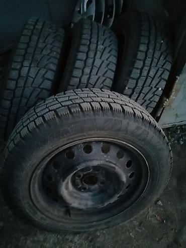 Продаю диски R15 с новыми зимними шинами 185/65/15 "Gordiant"