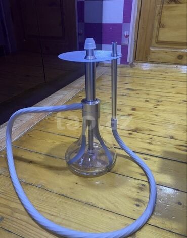 Qəlyan, vayp və aksesuarları: Modern nərgilə seti - Material: şüşə kolba və paslanmayan metal gövdə