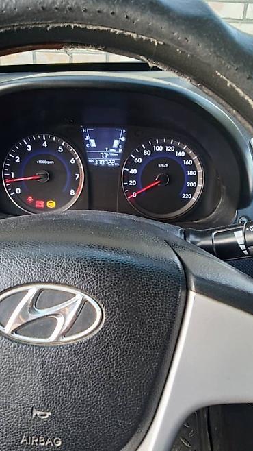 химия авто: Hyundai Solaris: 2012 г., 1.4 л, Механика, Бензин, Седан — 5