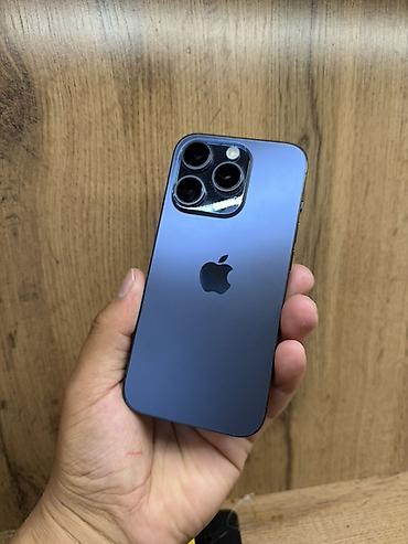 iphon 13: Apple iPhone 15 Pro, 128 ГБ. Смартфон в тёмно-синем цвете с плоскими — 2