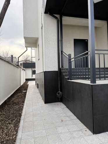 Здания: Продаю Здание, Действующий 460 м² at lalafo.kg — 3 Здания: Продаю Здание, Действующий 460 м² — 3