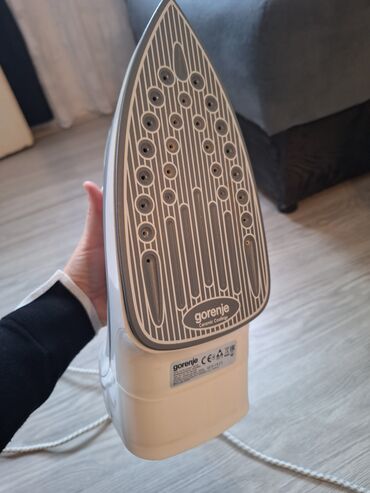 Pegle na paru: Gorenje parna pegla SHI2200GC (tip SG-5146) - Snaga: 2200 W (220–240 — 3