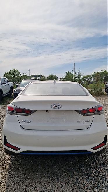byd e2: Hyundai Elantra: 2020 г., 1.6 л, Автомат, Гибрид, Седан — 3
