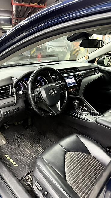 corolla 2018: Toyota Camry: 2018 г., Автомат, Бензин, Седан — 2