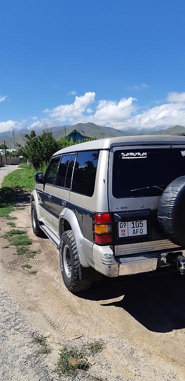 машина сатылат бишкек: Mitsubishi Pajero: 1993 г., 2.5 л, Кол менен иштөөчү, Дизель, Жол тандабас — 1