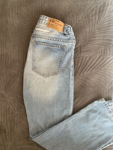 джинсы голубые: Прямые