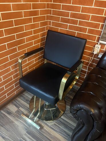кресло для парикмахера: Продается Кресло для салон красоты