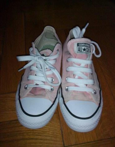 Converse All Star original.Broj 36 duzina unutrasnjeg gazista 22,5cm