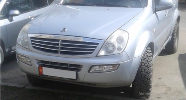 машина авария: Ssangyong Rexton: 2006 г., 2.9 л, Механика, Дизель, Внедорожник