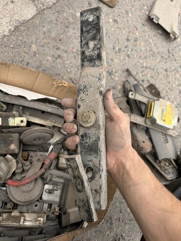 Другие автозапчасти: Запчасти для Mitsubishi space gear — 138