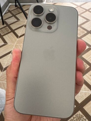 iphone 8 white: IPhone 15 Pro, 128 GB, White Titanium, Barmaq izi, Face ID