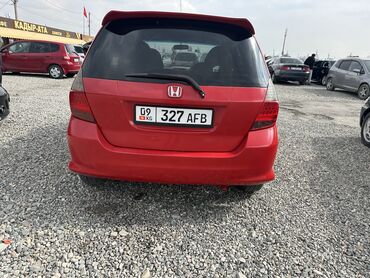 красные машины: Honda Fit: 2004 г., 1.5 л, Вариатор, Бензин, Хэтчбэк