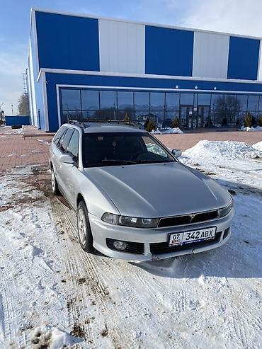 Mitsubishi Galant: 2003 г., 2 л, Механика, Бензин, Универсал