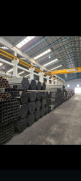 Metal məhsulları: Müxtəlif ölçülü kvadrat metal profillər. Bu profillər tikinti və — 3