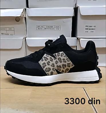 Patike: New Balance patike

CLASSIC

36-46

Cene su na slikama — 17
