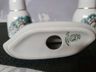 Kuhinjski setovi: Set nov salnik i drzac za salvete Apulum porcelan 70te.god. Nov set — 12