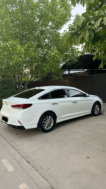 tayota runx: Hyundai Sonata: 2017 г., 2 л, Автоматтык, Газ, Седан