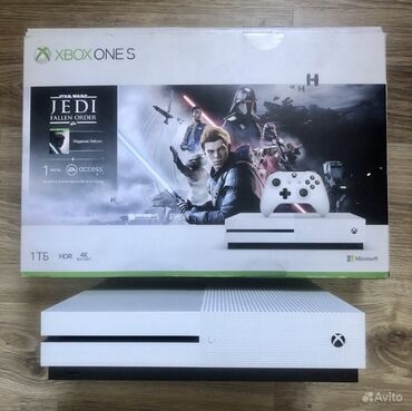 Xbox One: В продаже игровая приставка Xbox One S Память: 1tb Куплен в России