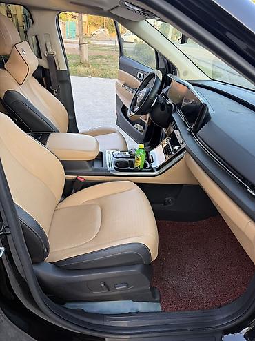 Kia: Kia Carnival: 2021 г. — 13