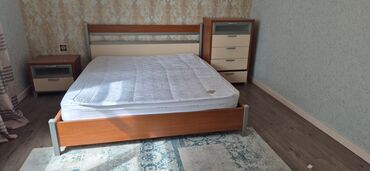 Комплекты диванов и кресел: Yataq otağı mebel dəsti Tərkibi: - İki nəfərlik çarpayı (ortopedik