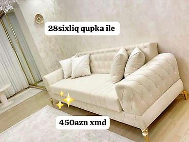 Divanlar: Krem rəngli, klassik üslubda yumşaq divan. Qabartmalı (kapitone) yan — 1