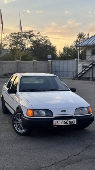 всвязи с переездом: Ford Sierra: 1987 г., 2 л, Механика, Бензин, Седан