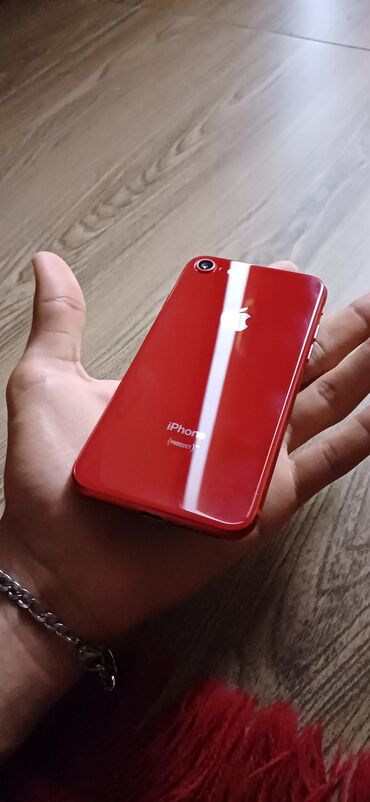 iphone 7 xirdalan: IPhone 8, 64 GB, Qırmızı, Barmaq izi, Simsiz şarj
