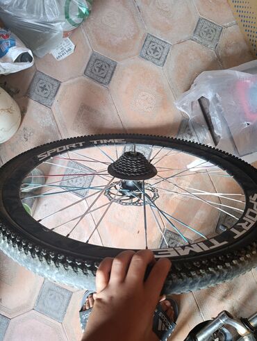 Sport Time brendinə məxsus, disk əyləc sistemi ilə təchiz edilmiş bu