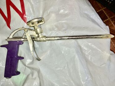 Монтажные пистолеты: Остатки после утепления балкона. Все вместе — отдам за указанную ниже — 4