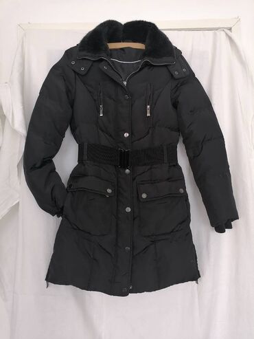 Zimske jakne: Zara, M, Jednobojni, Perje — 6