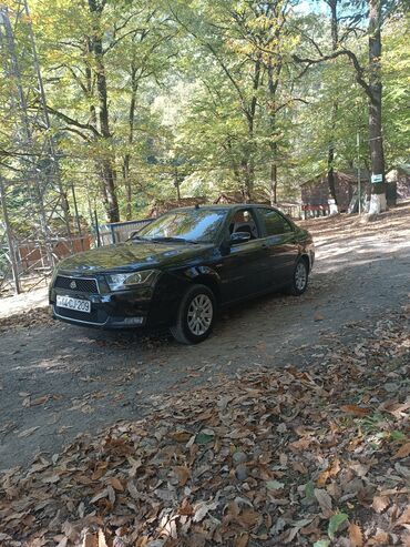 Iran Khodro: Iran Khodro : 1.7 l | 2020 il 271000 km Sedan — 4