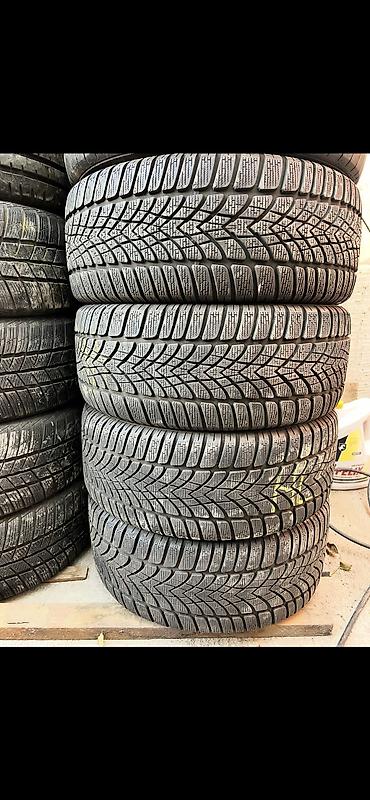 Шины 235 / 45 / R 17, Зима, Б/у, Комплект, Германия, Dunlop
