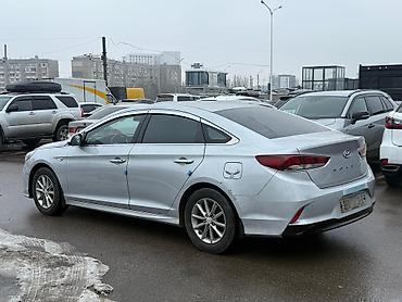 Hyundai: Hyundai Sonata: 2019 г., 2 л, Автомат, Газ, Седан — 6