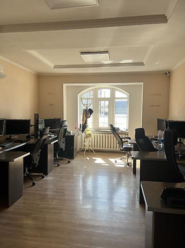 Долгосрочная аренда домов: 370 м², 9 комнат — 9