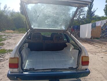 машына авди: Audi 100: 1991 г., 2.3 л, Механика, Бензин, Универсал