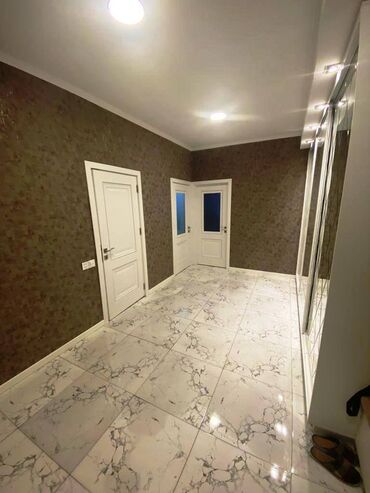 Yeni tikili: 2 otaqlı, Yeni tikili, 100 kv. m — 18