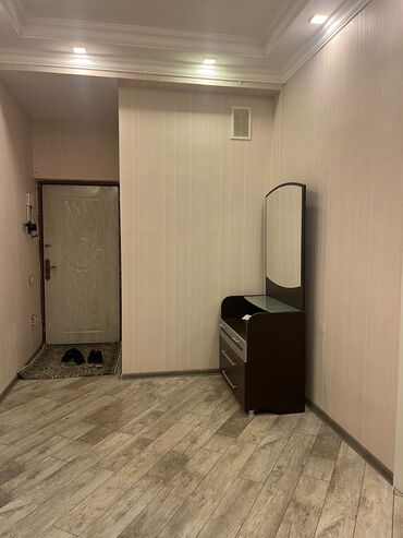 Uzunmüddətli kirayə mənzillər: 3 otaqlı mənzil – zövqlü interyer, hazır yaşayış - Plan: geniş qonaq — 15